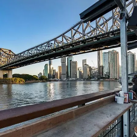 Nan's House! 2bed, 1bath, 1car ~ East Brisbane