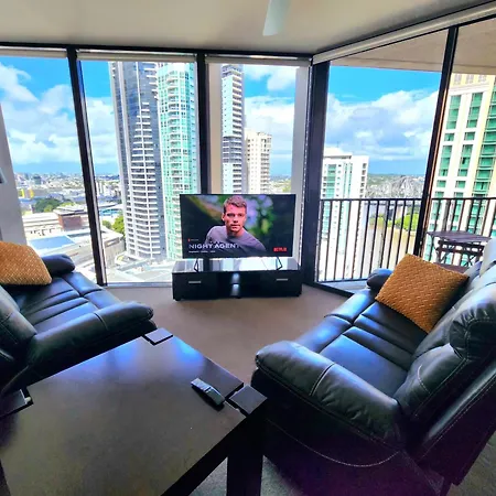 Great Location And Amazing Views *