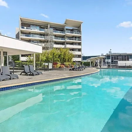 Prime Position! 3bed/2bath/1car ~ 10mins To Cbd Brisbane