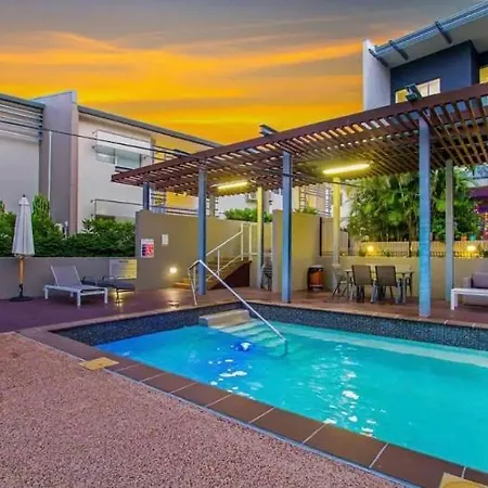 1br, Study + Patio & Pool * Brisbane