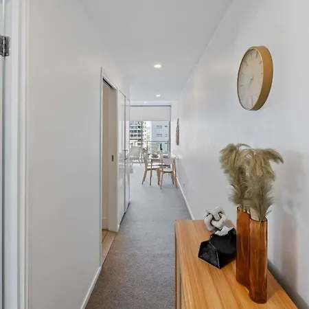 Apartment Peaceful With Parking *
