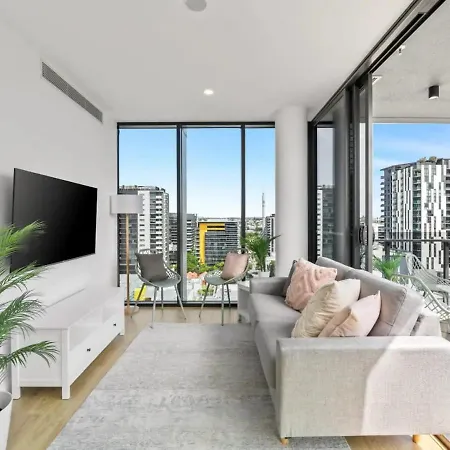 Chic Living W Sunset Views 2bd1 * Brisbane