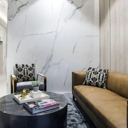 Chic Living W Sunset Views 2bd1