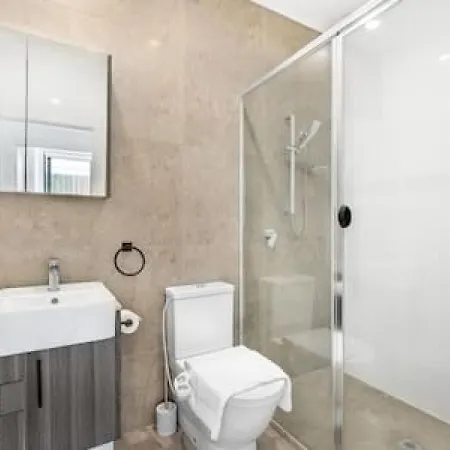 Apartment Of Toowong Neat Near Station Brisbane