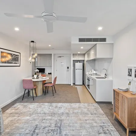 Hearty Milton Apartment *