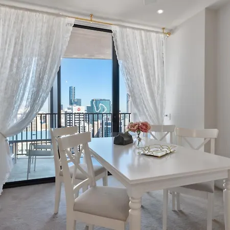 Apartment Queen St *