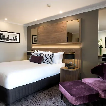 Rydges South Bank 4*