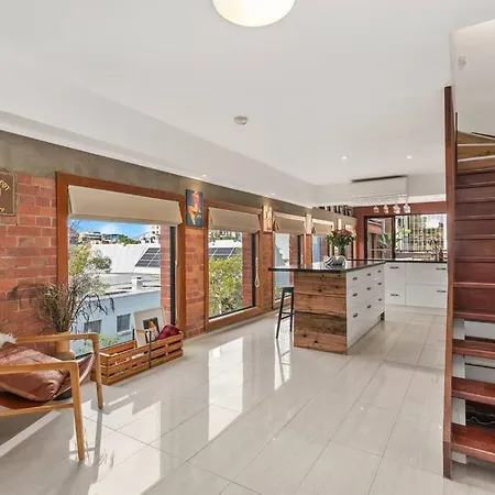 Apartment Iconic Warehouse Apartment~cbdedge~2bed/2bath/1car Brisbane