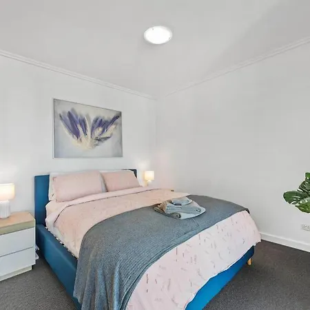 Apartment Heights! 2bed/1bath/1car/views ~ Cbd *