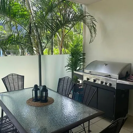 Apartment 1br, Study + Patio & Pool *