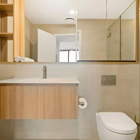 Excellent Location Luxury 2br W Carpark