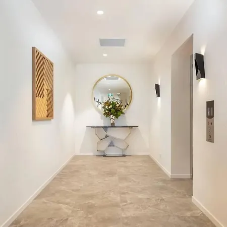 1 Bed 2 Bath - *