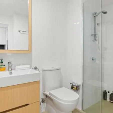 New Centrally Located High Level Apartment *