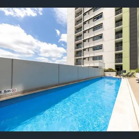 River View In With Parking *
