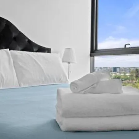 Stunning Water View 11th Floor 2br Apt Freeparking * Brisbane