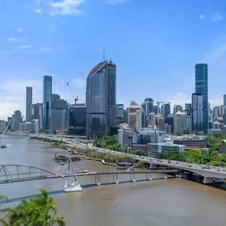 Holiday home Stunning Water View 11th Floor 2br Apt Freeparking *