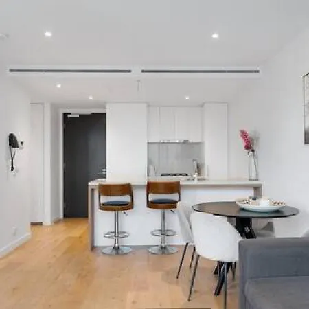 Holiday home Stunning Bridge View On A High Floor Fpkg *
