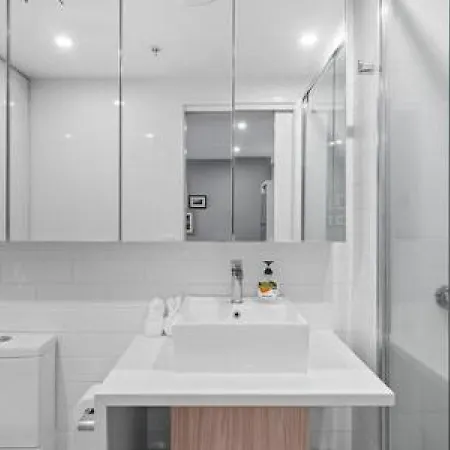 Boutique Park-view 1br Apartment, Central Location Holiday home Brisbane