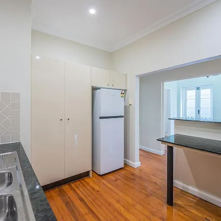 San Luca Apt2 -heritage Chateau Apartment Brisbane