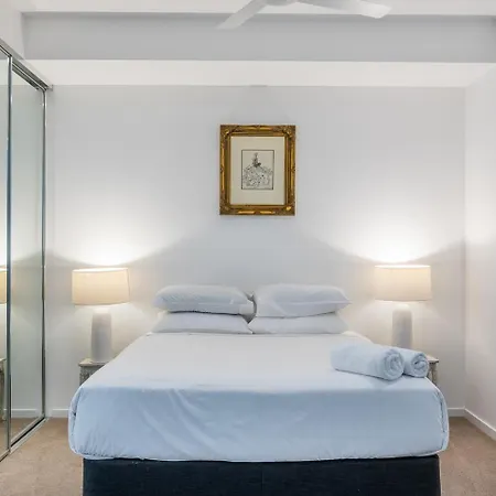Ort-style 2br With Pool And Gym Apartment *