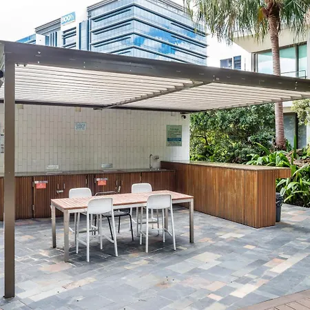 Ort-style 2br With Pool And Gym