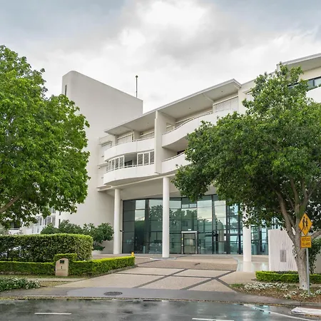 Riverside Retreat! Beautiful Water Views! - New Farm * Brisbane