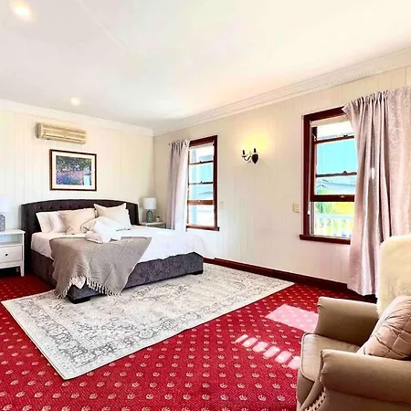 Apartment Rosebay Water Front 4 Bd