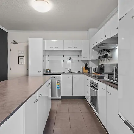 Hidden Haven Apt W/park & Pool Apartment *