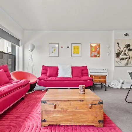 Hidden Haven Apt W/park & Pool Apartment
