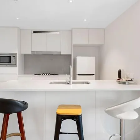 High Level Riverview 1b1b In Centre Of Cbd Apartment