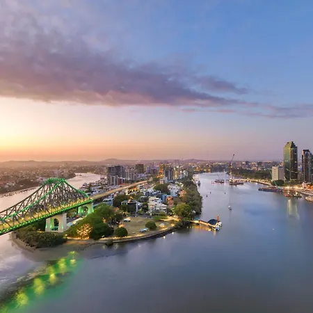 Apartment River Place Hosted By Aab