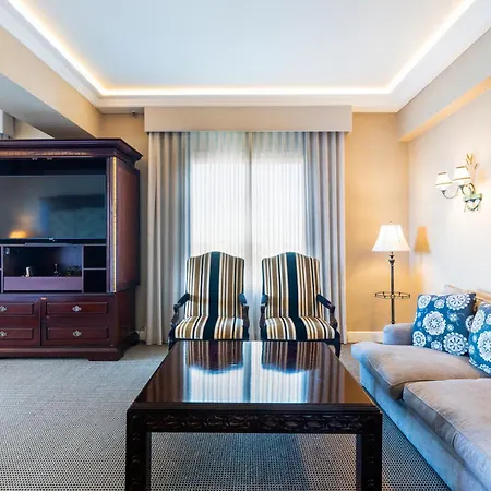 Stamford Plaza Hotel