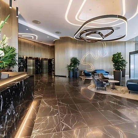 2 Bed 2 Bath In Cbd With Car Park *