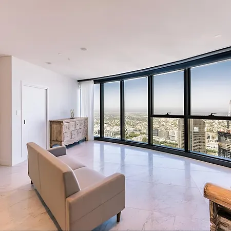 Apartment 2 Bed 2 Bath In Cbd With Car Park Brisbane