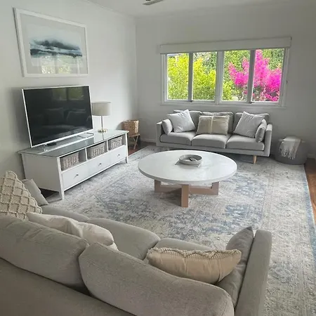 Holiday home Charming - 4-bedroom Plus Study Brisbane