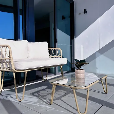 Riverfront Oasis 2bed Panoramic Riverview Apartment Brisbane