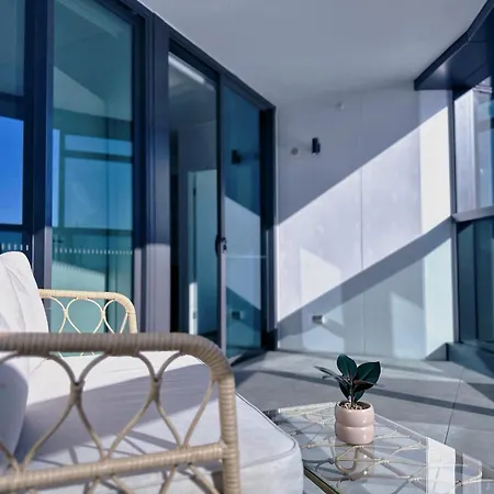 Riverfront Oasis 2bed Panoramic Riverview Apartment Brisbane