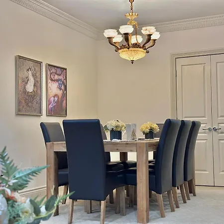 Macarthur Chambers 5*