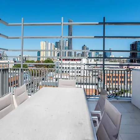 Comfort Two Bedroom With Free Parking In Valley Apartment Brisbane