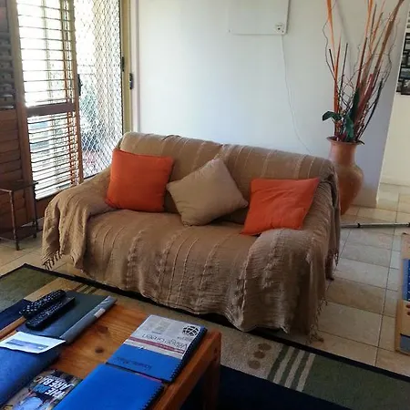 Bay Apartment *