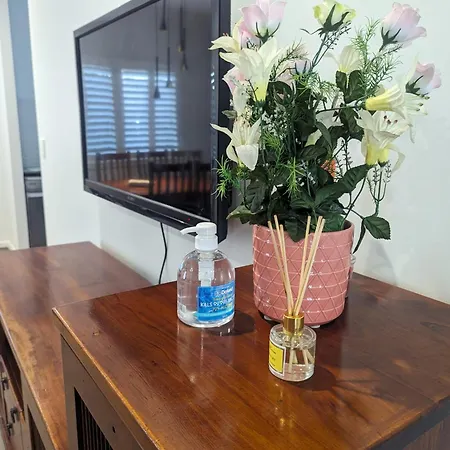 Immaculate 2-beds Entire House Chermside Holiday home