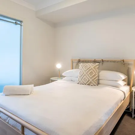 Radiant With Rooftop Entertaining Area Apartment