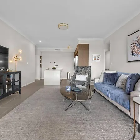 Riverfront Retreat! ~2bed/2bath/1car/huge Balcony * Brisbane