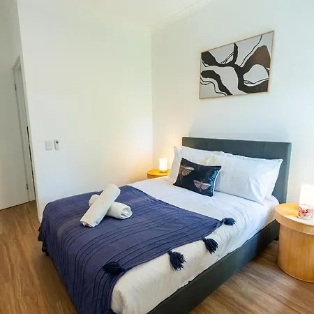 Balmoral - Airy & Light-filled Edge Comfort Apartment Brisbane