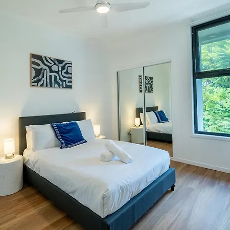 Balmoral - Airy & Light-filled Edge Comfort