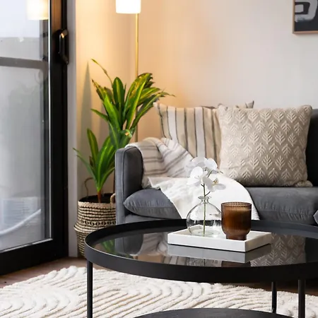 Balmoral - Airy & Light-filled Edge Comfort Brisbane