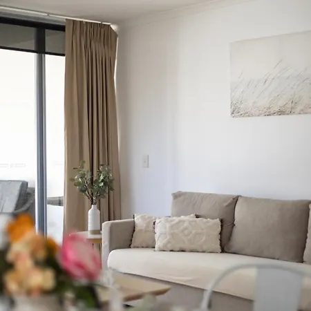 Apartment 2br For 6ppl W Free Parking South Bne
