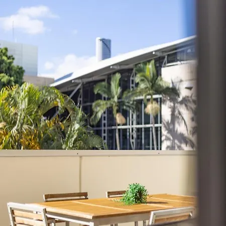 Apartment 2br For 6ppl W Free Parking South Bne *