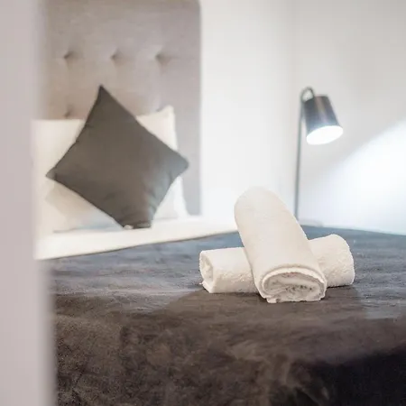 Cbd Riverview 2b1b W Shared Pool, Gym Apartment Brisbane