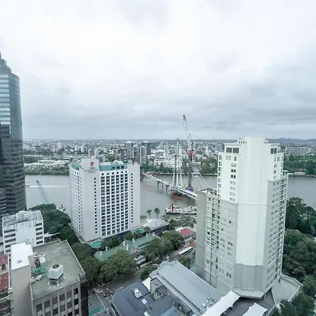 Apartment Cbd Riverview 2b1b W Shared Pool, Gym